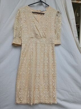 Ticosa Cream Lace Midi Dress with V-Neck and Elbow Sleeves